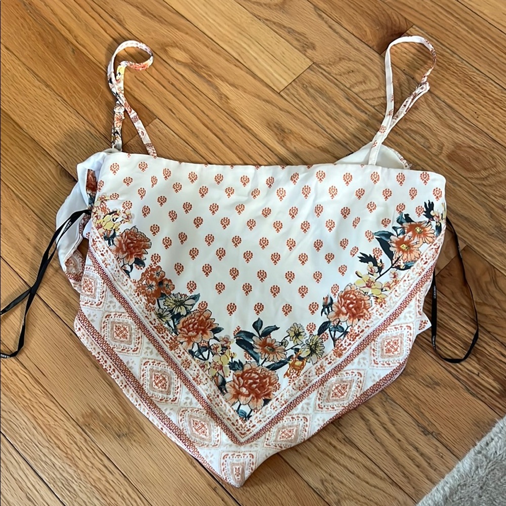 Floral‎ Bandana Crop Top
